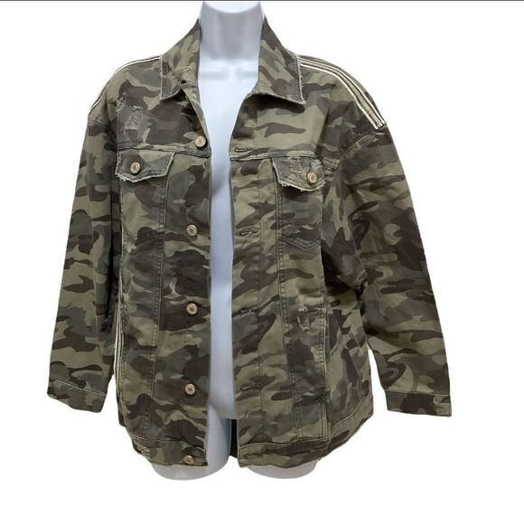 Zara Distressed Trucker Denim Jacket Camo Print Size XS - Picture 1 of 7